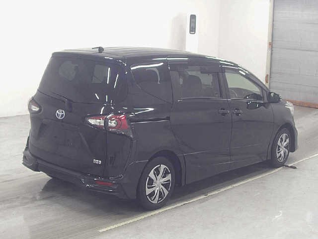 c341796b096bc41d357afa7bcc02112e.jpg