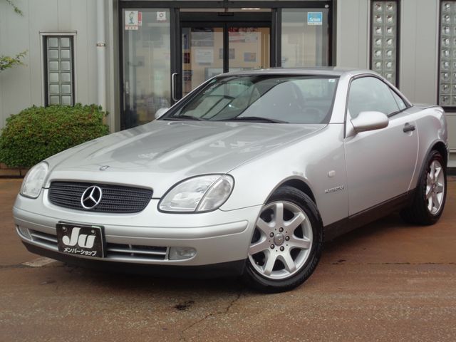 380d9ceb3d3b26d670d62b65031b7b4b.jpg