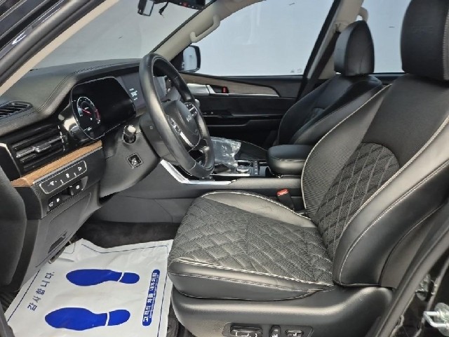 6051500863R11.jpg