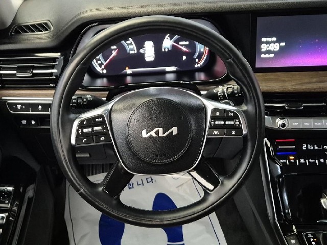 6051500863R9.jpg