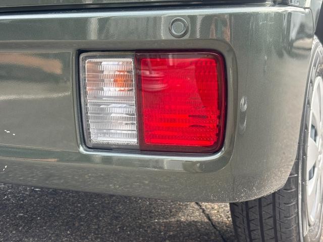 1201232A30260917W00516.jpg