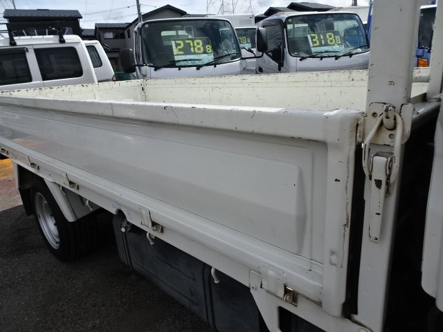 0ef4aabf108bf22e05fc2c58bb553f7e.jpg