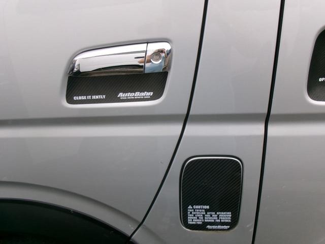 1201233A30260706W00116.jpg