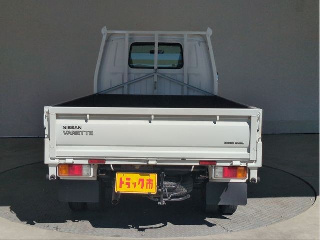 c2fe41125cc79f120ade626f50f3e7c0.jpg