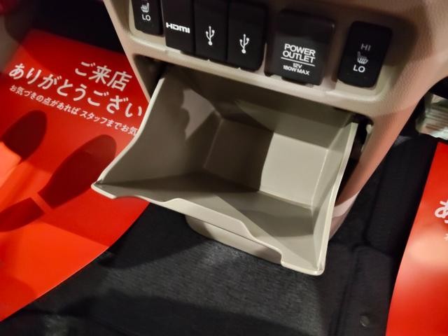 0310143A30260928W00219.jpg