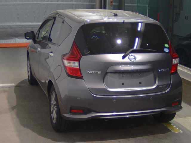 046a5cd81e73e9b2a0fdd6db0026a900.jpg