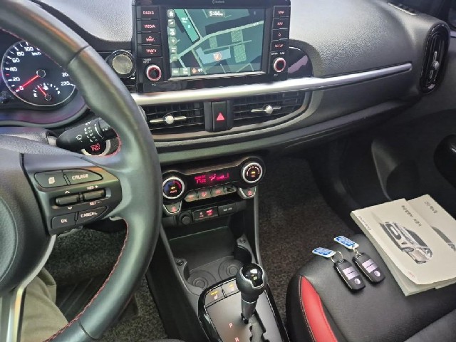 6051500285R10.jpg
