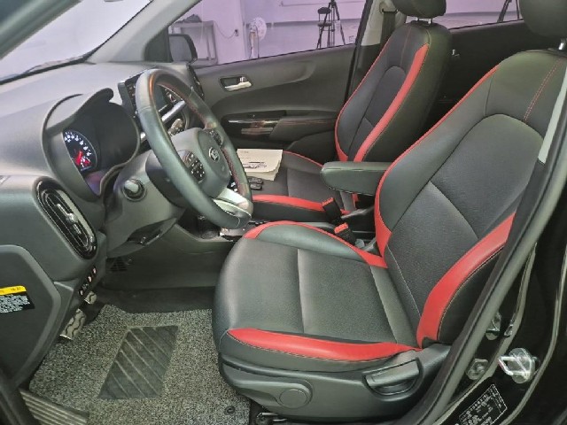 6051500285R11.jpg