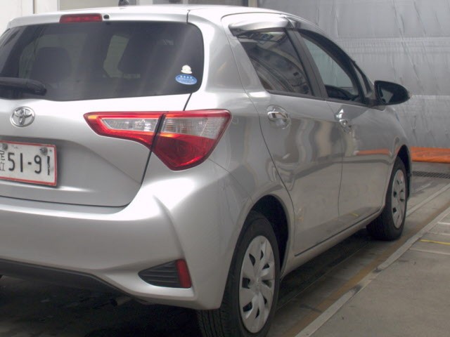 60efee45d5367caa6541927d9e885cc7.jpg