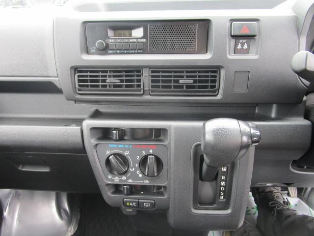 de1c64fa7ed77a2c0e3555c476c25f0e.jpg