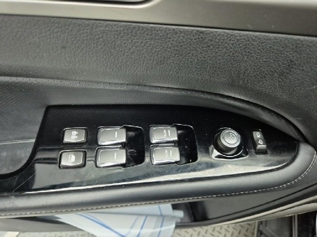 5111001847R17.jpg
