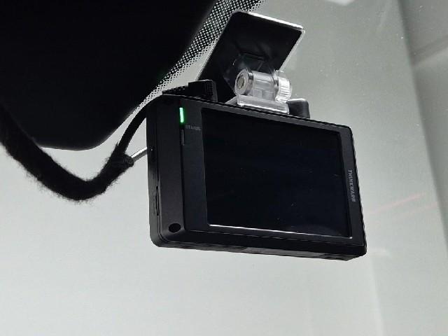 5111001911R17.jpg