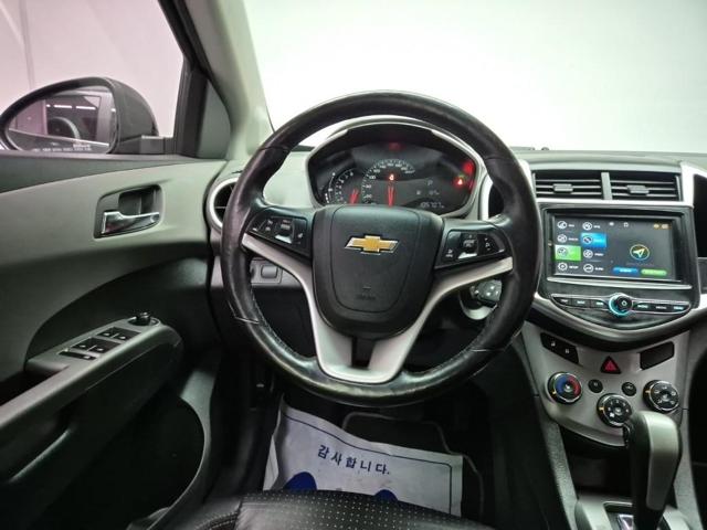 6051000207R9.jpg