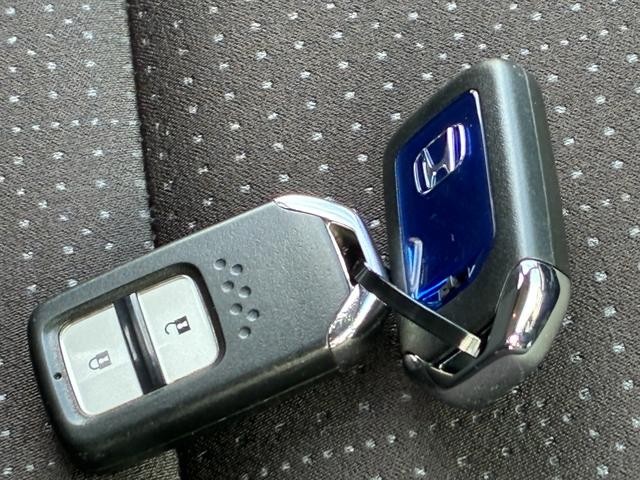 3001825A30260917W00308.jpg