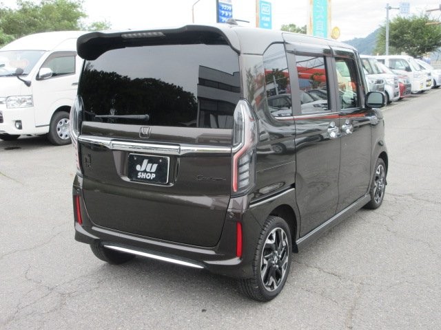 fc6e157ddd43689ef93317c50cea9ec8.jpg