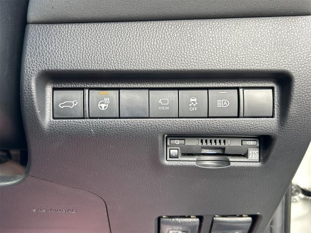 0404544A30260925W00107.jpg