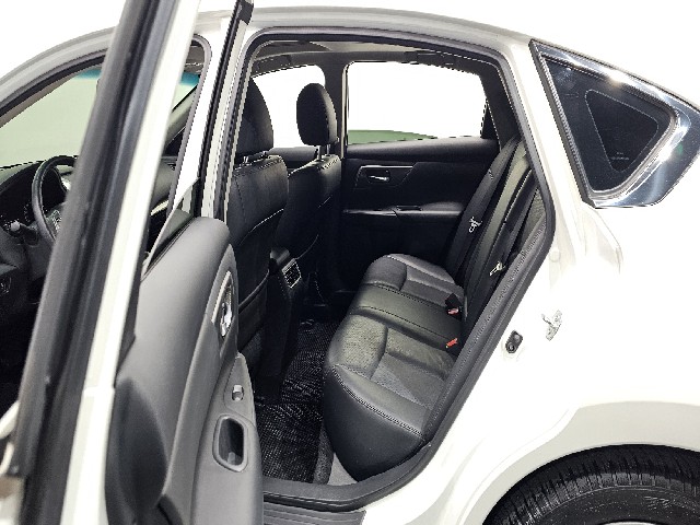 6a825e8ae448f920b09aa1d82000ddd9.jpeg