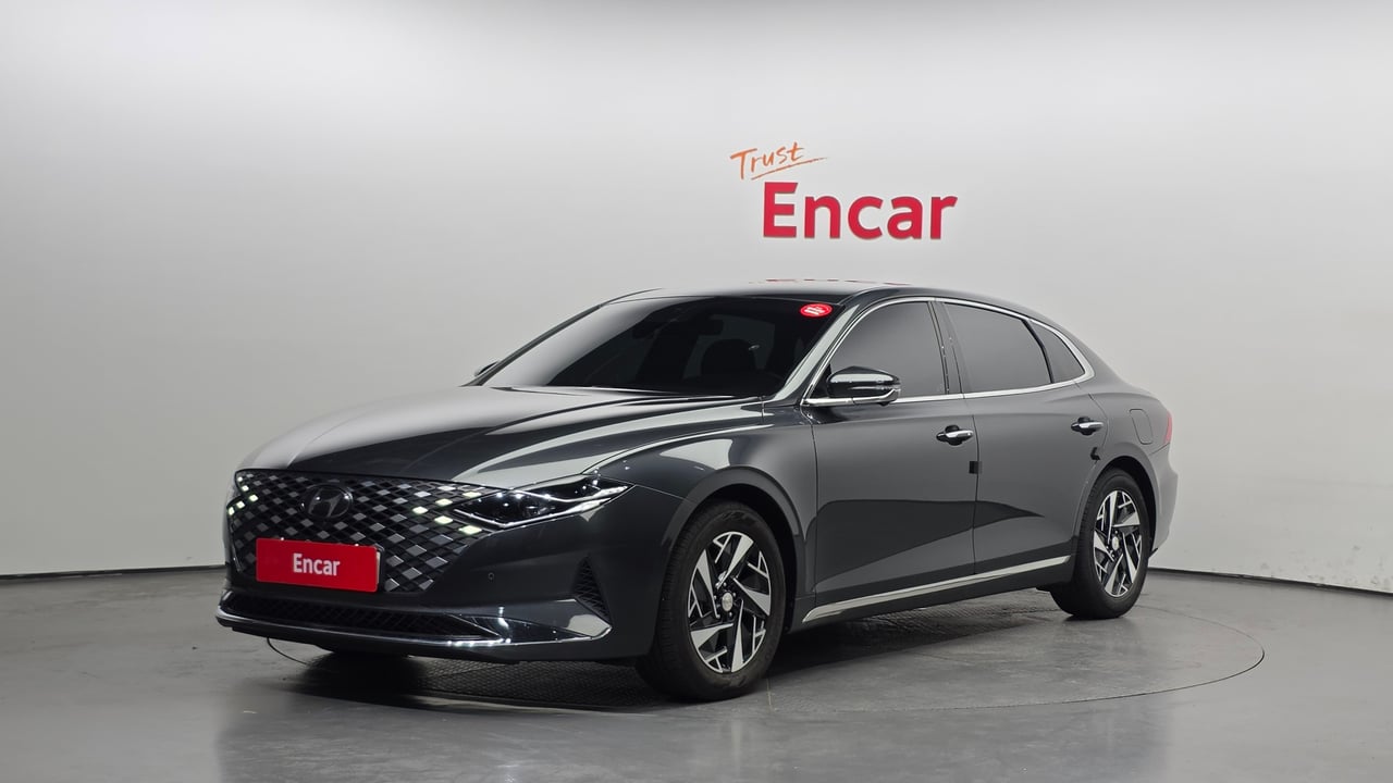 2022 Hyundai Grandeur, photo 1 of 1