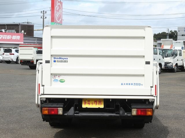 9bbb9cdc9df0470a23047f515307edd3.jpg