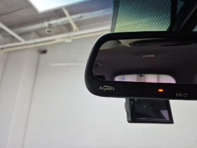 5121000185R16.jpg