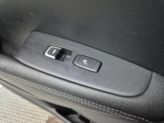 5121000185R19.jpg
