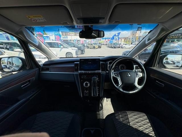 0500068A30260925W00104.jpg