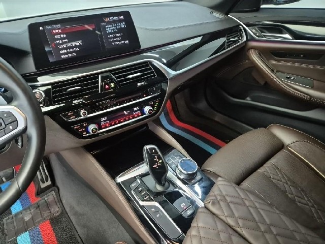 5111501978R10.jpg
