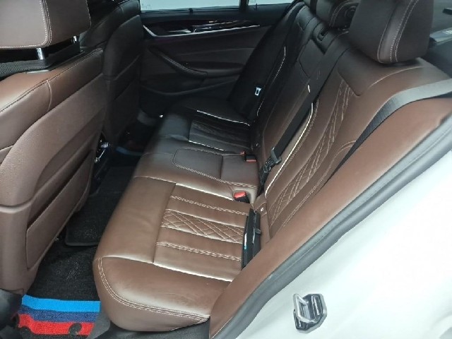 5111501978R12.jpg