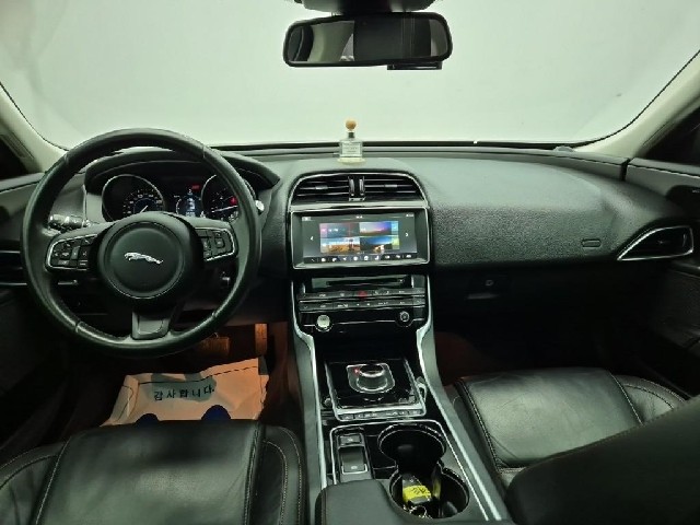 6051001821R7.jpg