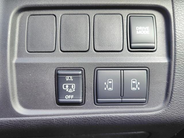0207993A30260712W00210.jpg