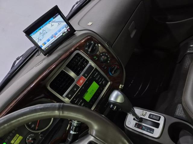 6051002278R9.jpg
