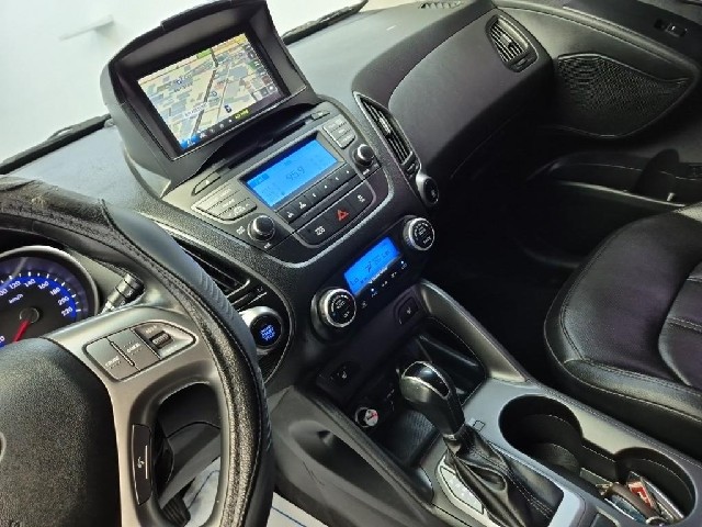 6051501523R10.jpg