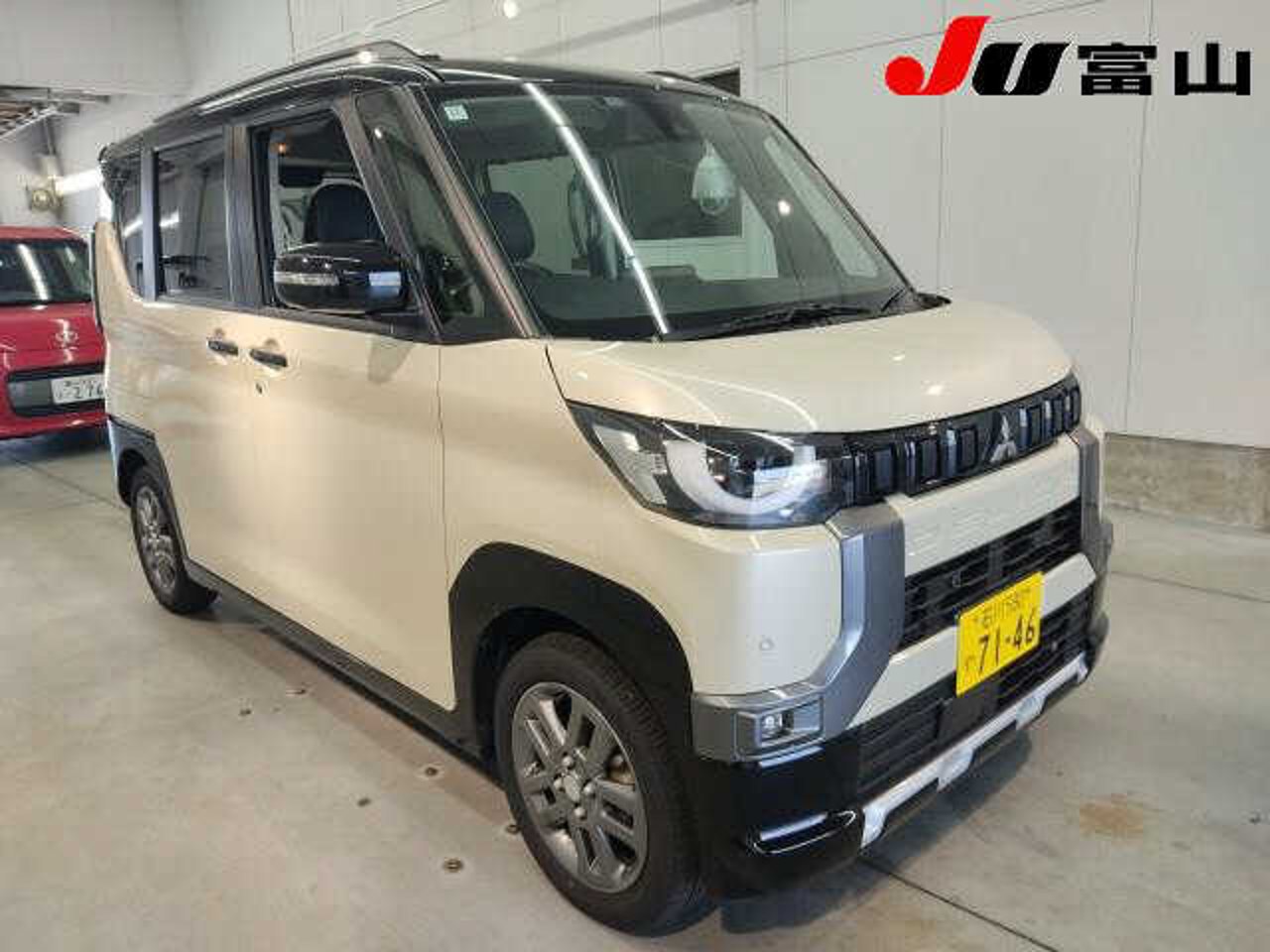 2024 Mitsubishi Delica, photo 1 of 1