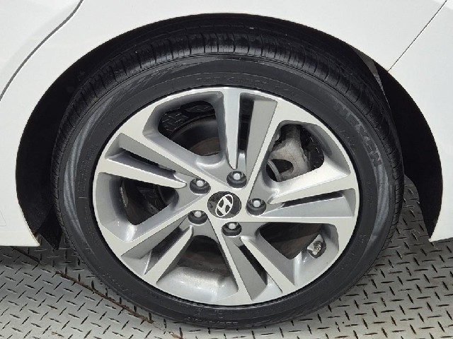 6051001913R20.jpg