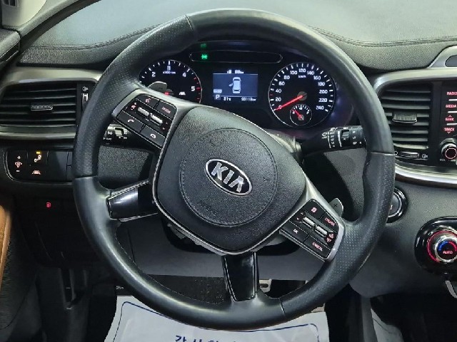 6051501577R8.jpg