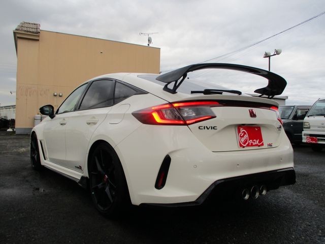 4f9113d5fadbe2bc7047b4bfcf9065f1.jpg