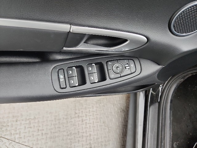 lotterental_104702591_a4OzJ_1.jpg