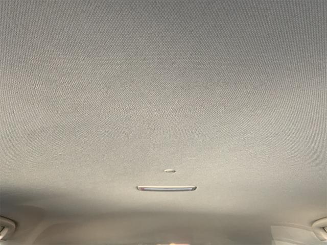 0561155A30260929W00111.jpg