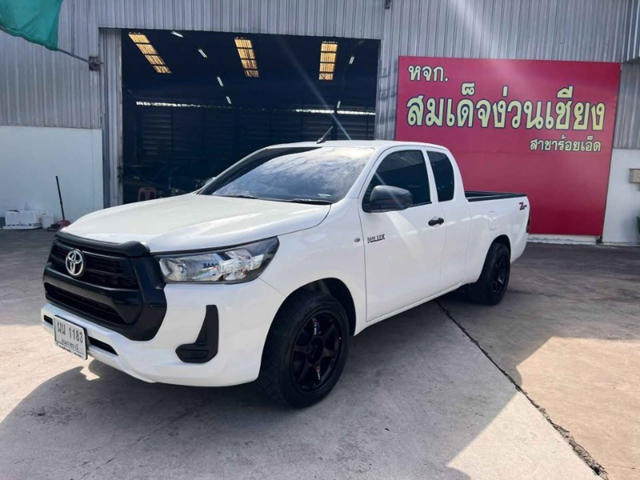 2020 Toyota Hilux, photo 1 of 1