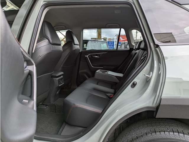 65bb6e2e3bec7d026485f80185622325.jpg