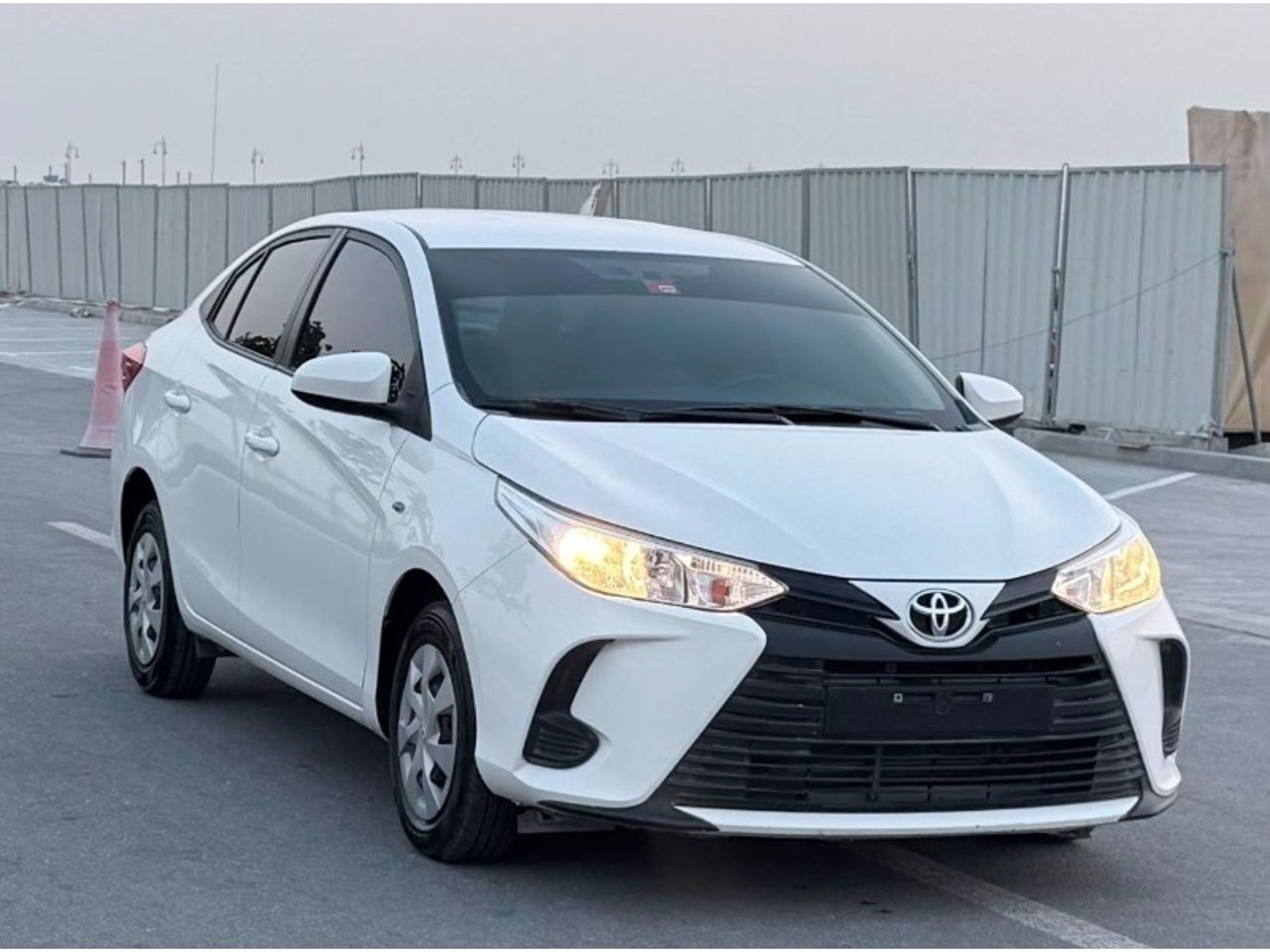 2022 Toyota Yaris, photo 1 of 1