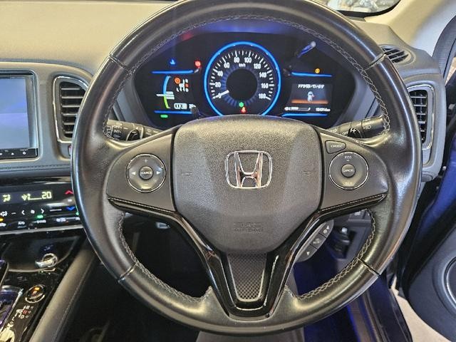 0400047A30260827W00102.jpg