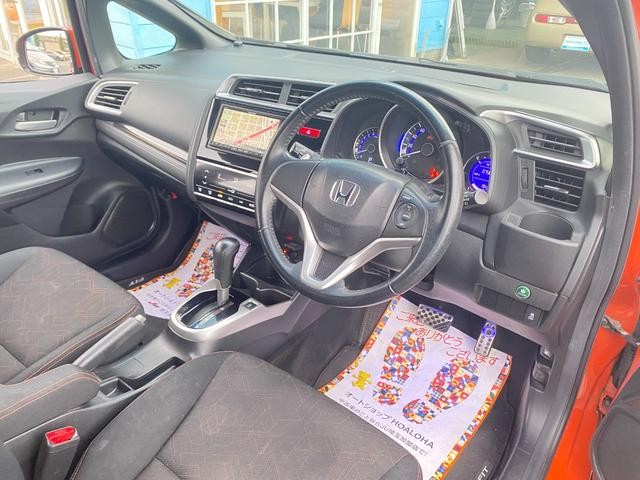 0505203A30261021W00117.jpg