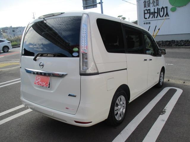 0209457A30261029W00107.jpg