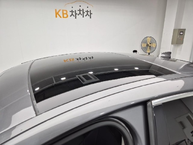 6061001667R13.jpg