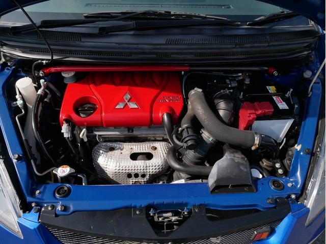 0540871A30261017W00107.jpg