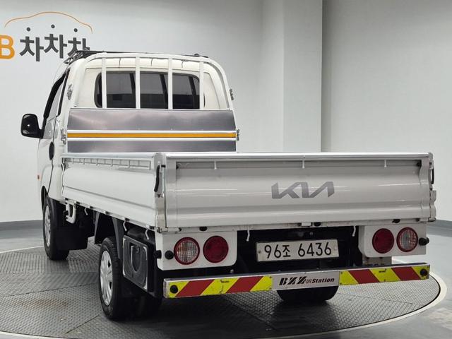 6051000032R2.jpg