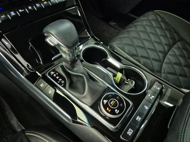5111500834R8.jpg