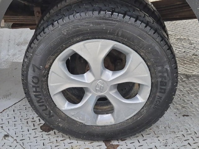 6051500505R16.jpg