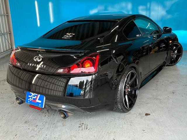 0505027A30261024W00216.jpg